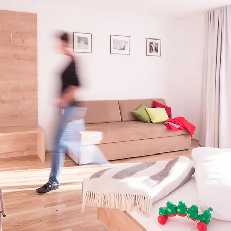 Der Brueckenwirt 4* היינפלס