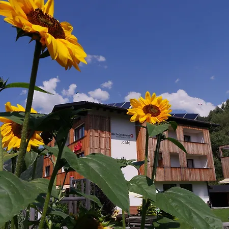 מלון דירות Der Brueckenwirt 4*