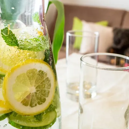 Der Brueckenwirt מלון דירות